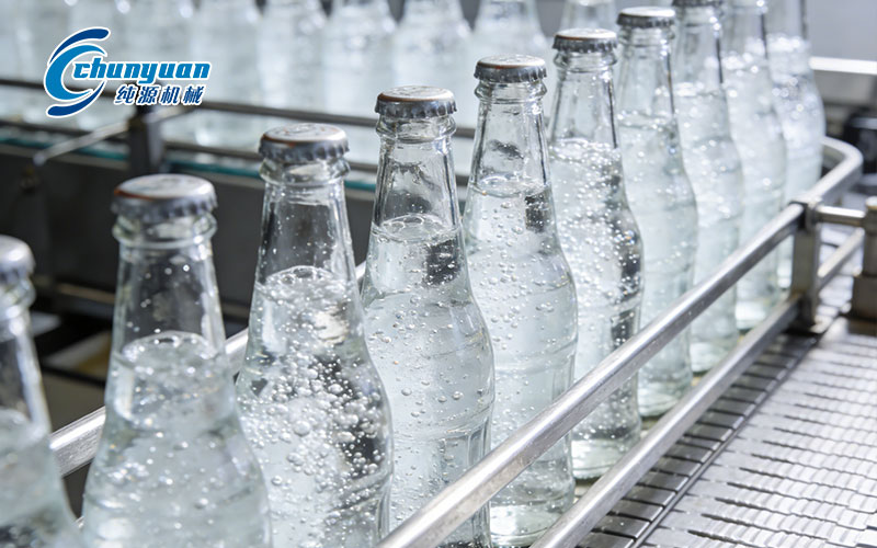 玻璃瓶飲料灌裝機(jī)-1