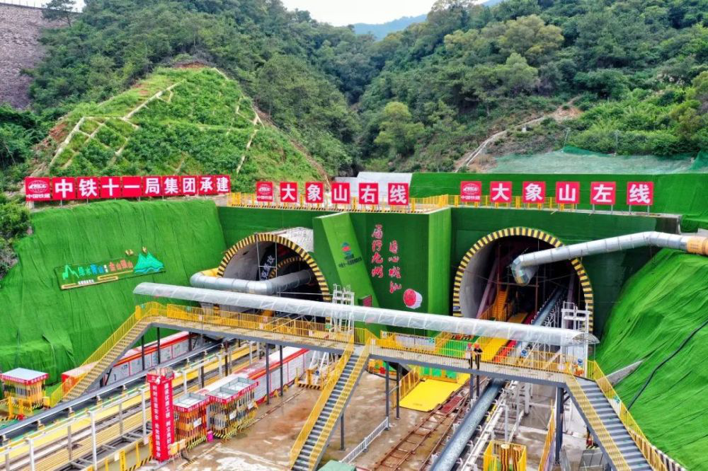 縱橫溝壑總是歌，中鐵十一局唱響隧道工程“最強音”(圖5)